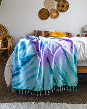 Load image into Gallery viewer, Luna Towel
